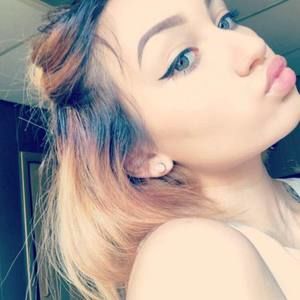 Meet your Posher, Ninà